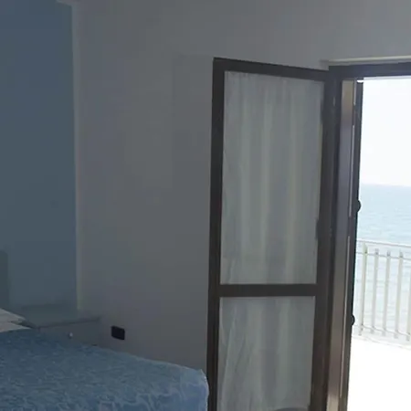 La Darsena فندق أغروبولي