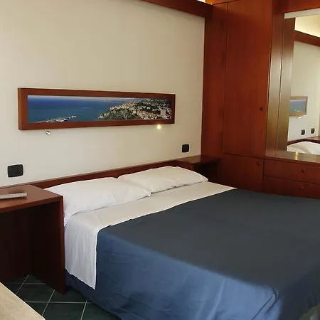 فندق La Darsena 3*