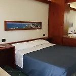 Hotel La Darsena 3*